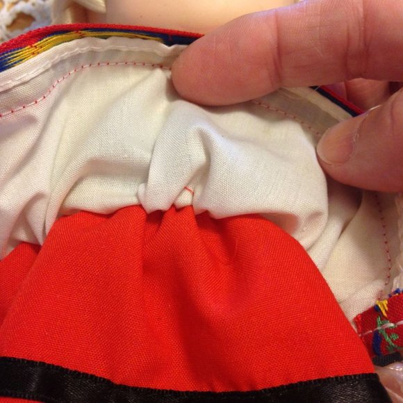 Precious Moments Doll by Samuel Butcher, likely vintage - Picture 12 of 13